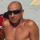 Raunchy Gay Man Seeking Hot and Steamy Fun